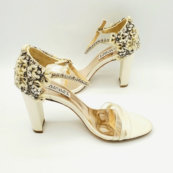 Badgley Mischka Fernanda Ivory heels NWOB - Picture 5 of 11